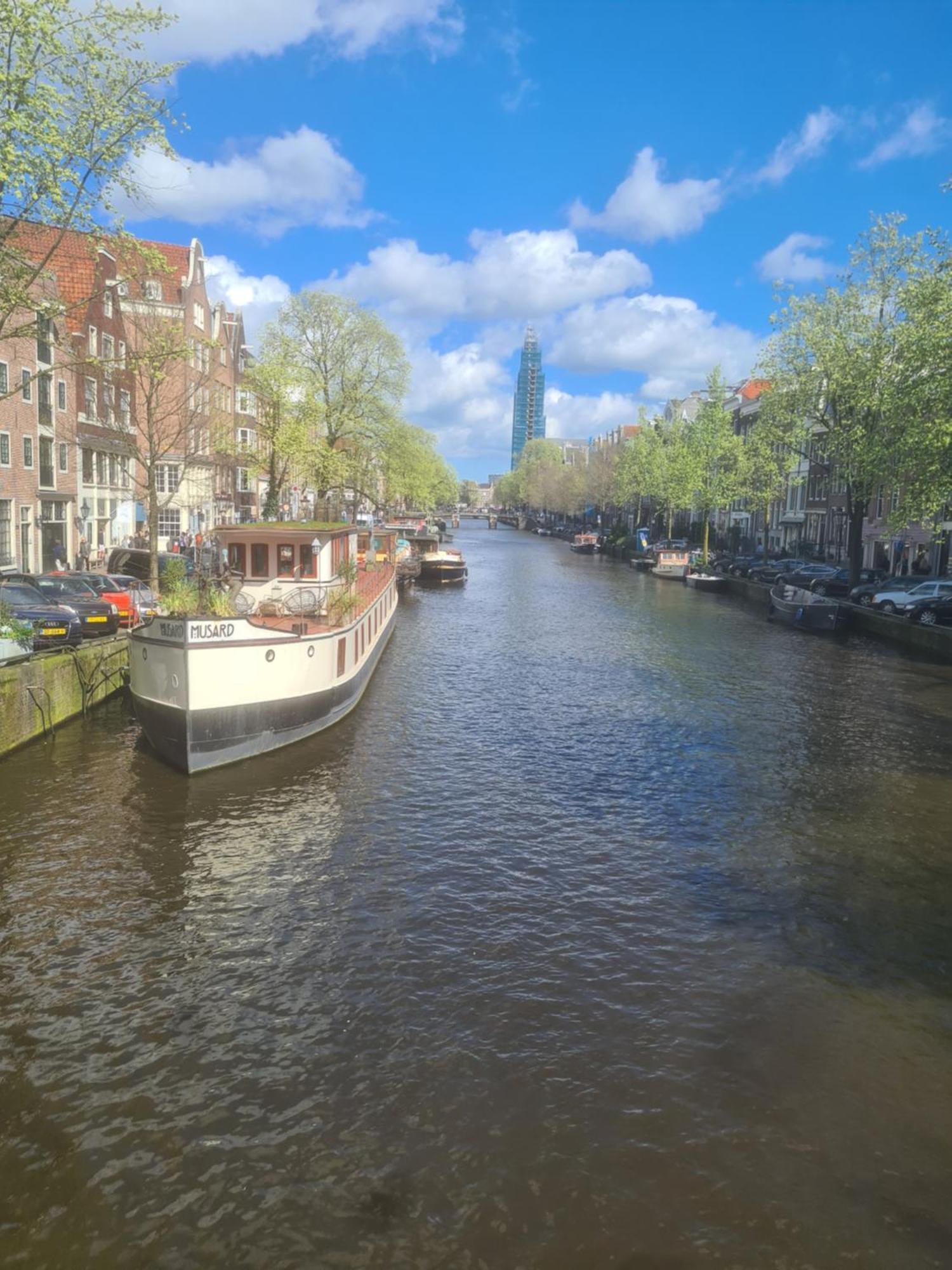 Woonboot Josja Accommodatie bij particulieren Amsterdam