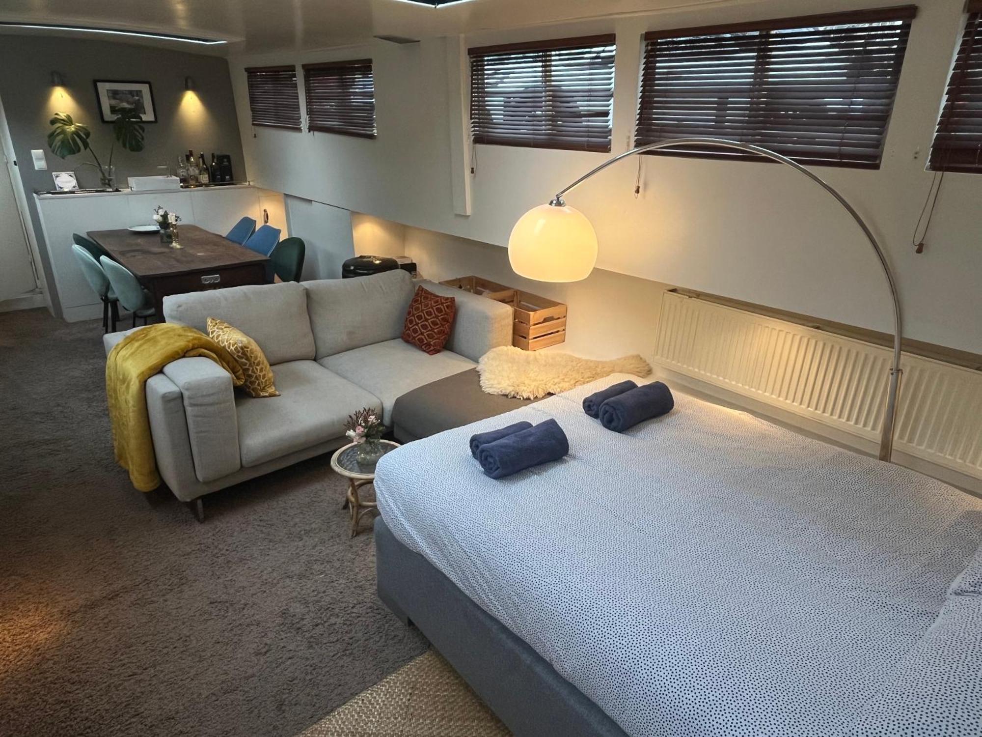Accommodatie bij particulieren Woonboot Josja