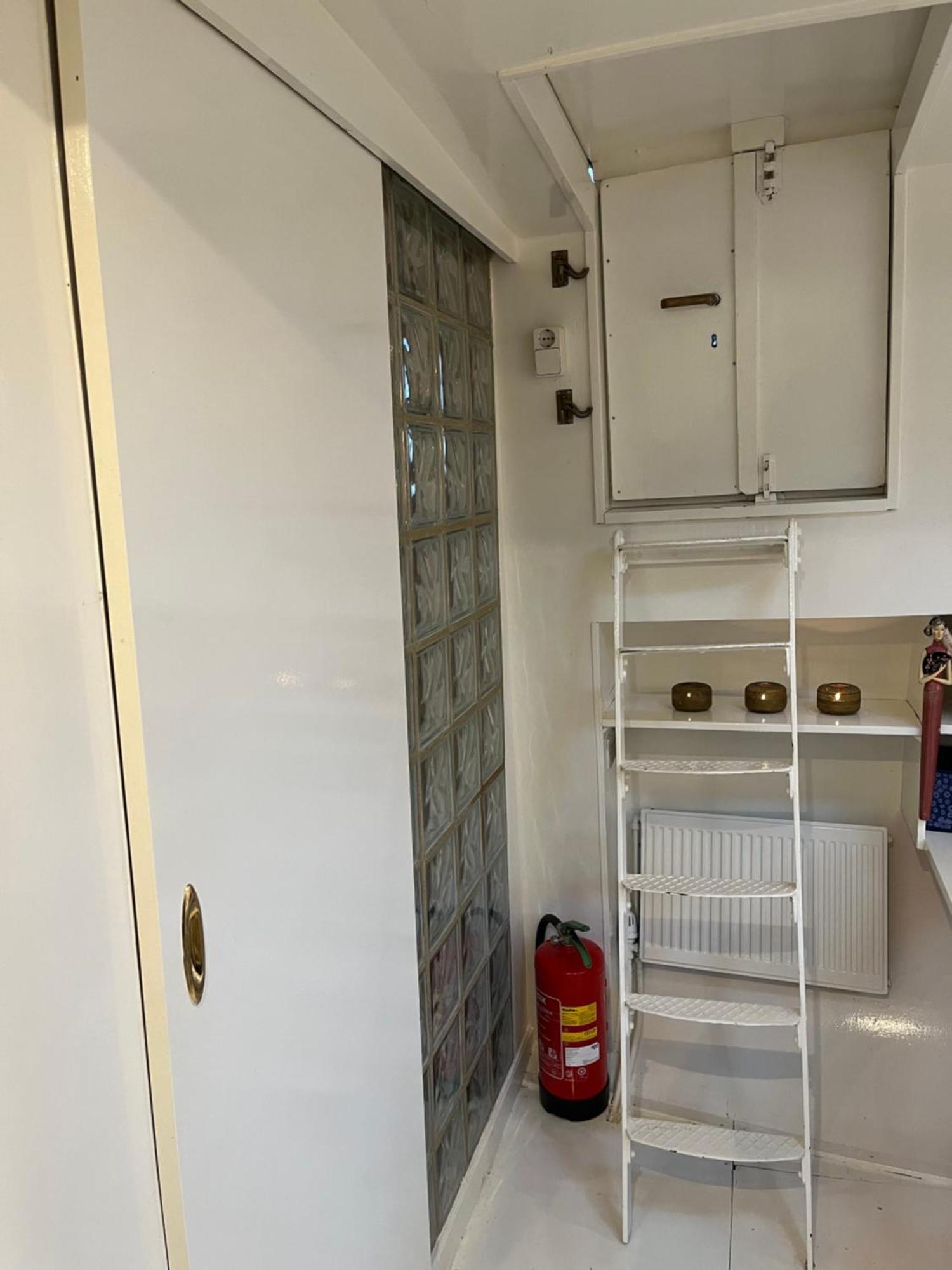 Woonboot Josja Accommodatie bij particulieren Amsterdam